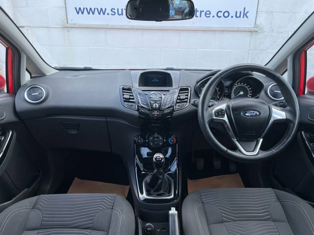 Ford Fiesta 1.25 Zetec Hatchback AO15FWE Red #4