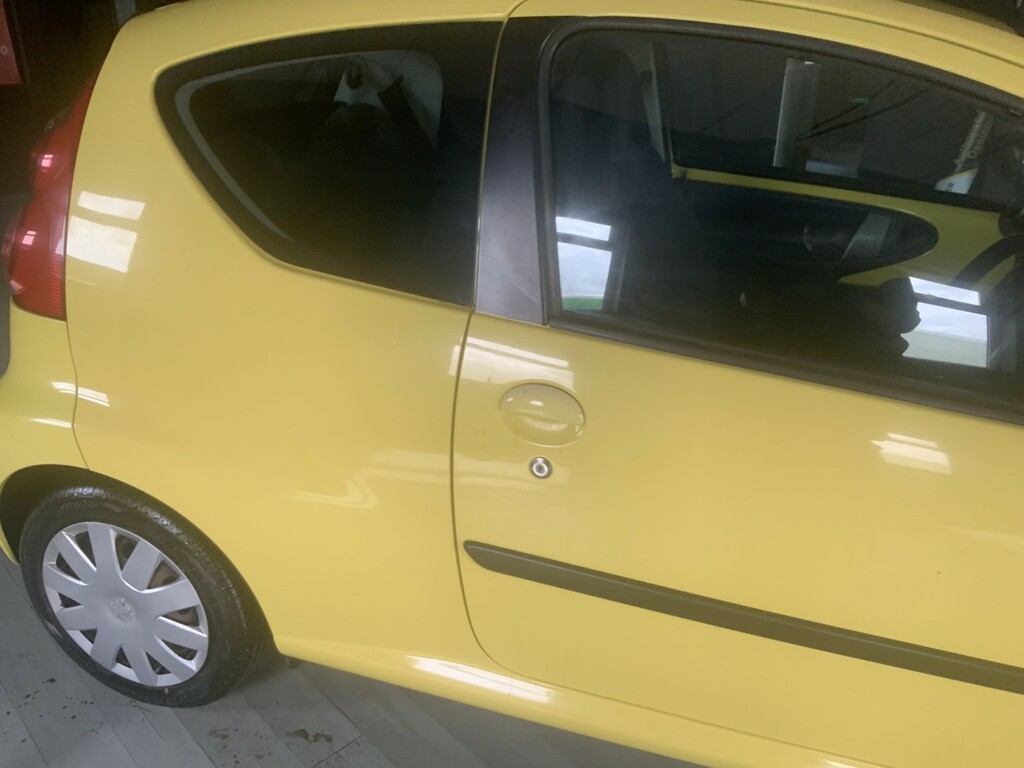 Peugeot 107 1.0 12V Urban 2006 Yellow #5