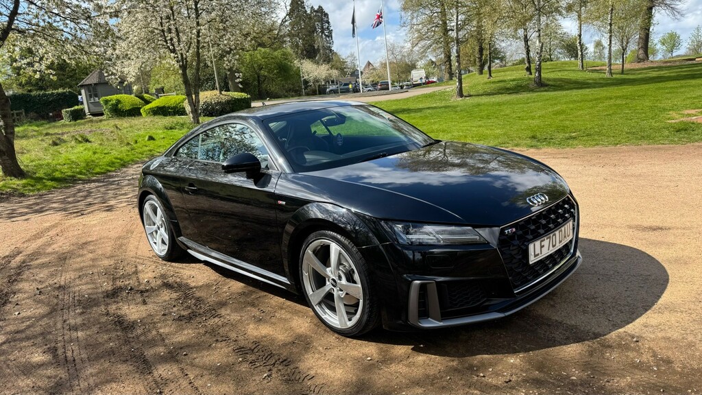 Audi TT 2.0 Tfsi 40 S Line LF70DAU Black #4