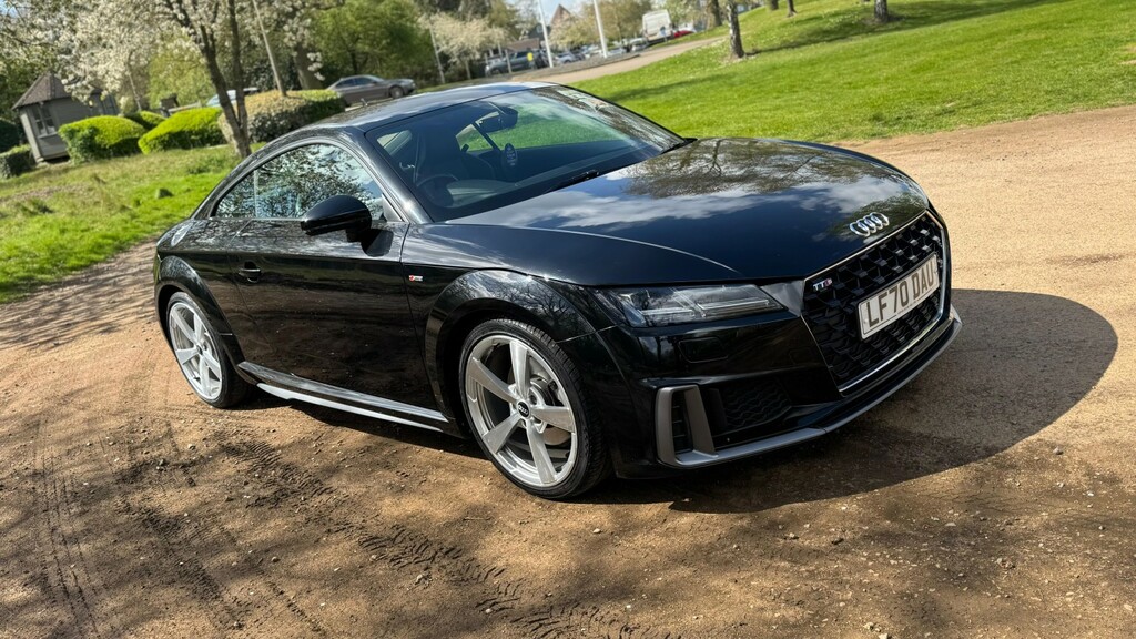 Audi TT 2.0 Tfsi 40 S Line Black