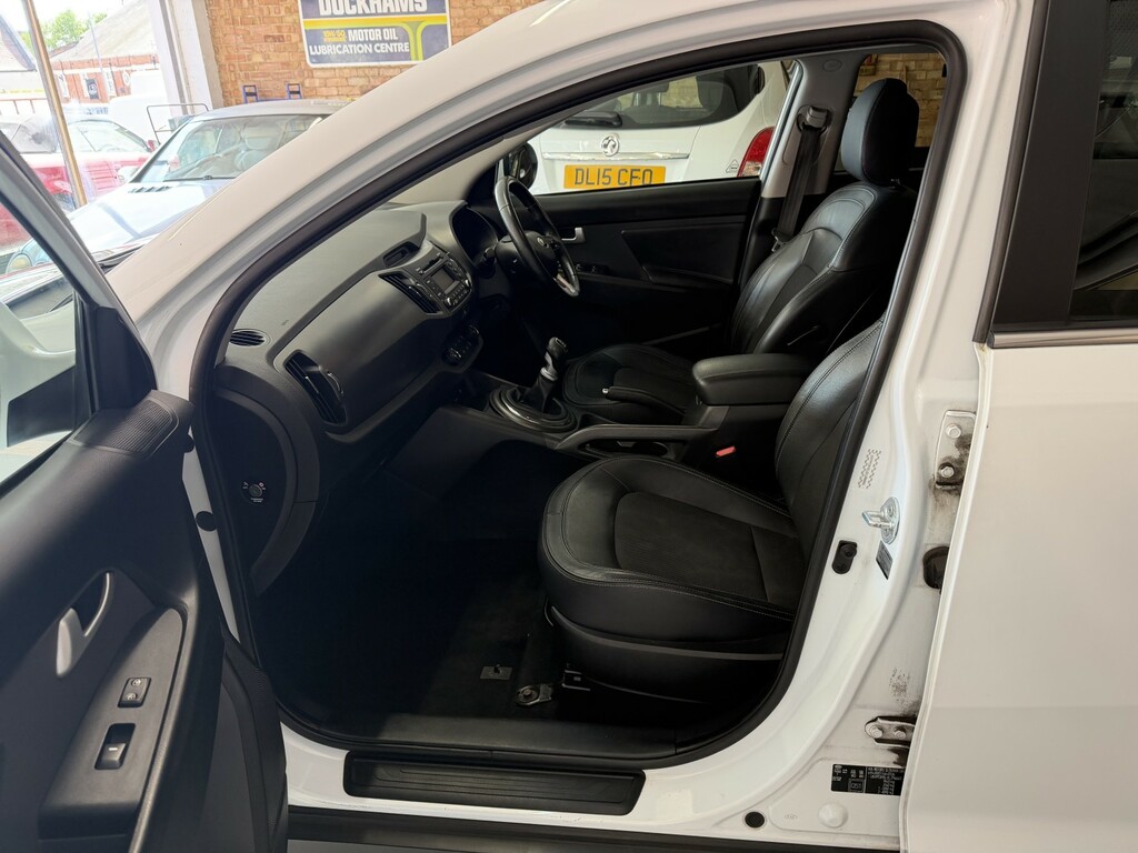 Kia Sportage 1.7 Crdi Ecodynamics 2 FG13KYC White #5