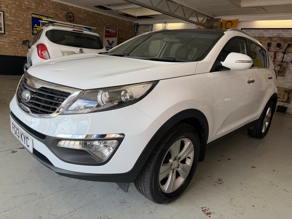 Kia Sportage 1.7 Crdi Ecodynamics 2 FG13KYC White #3