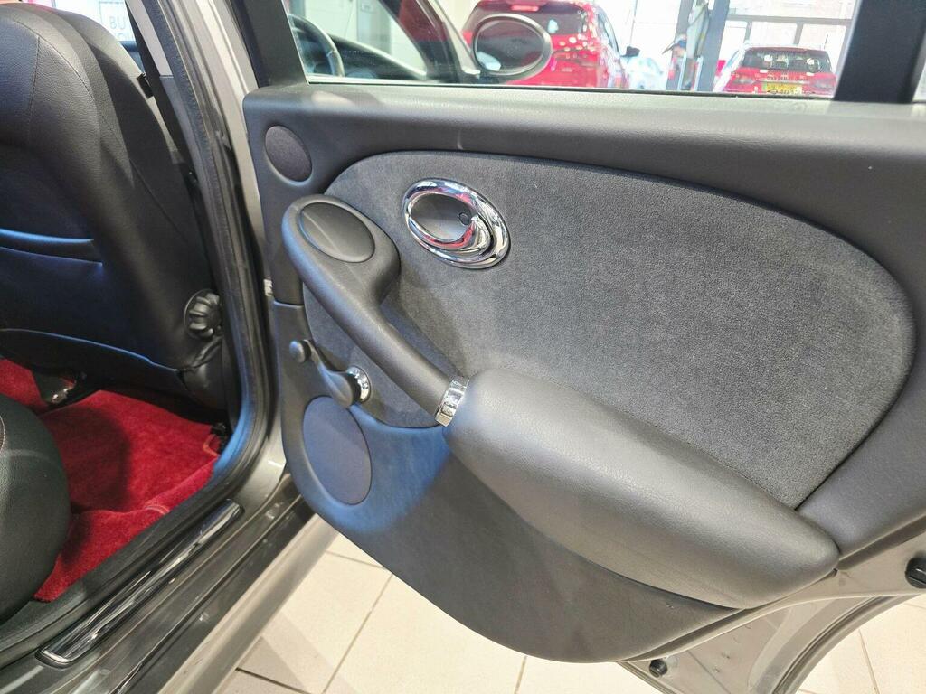 MG ZT Saloon Blue #52