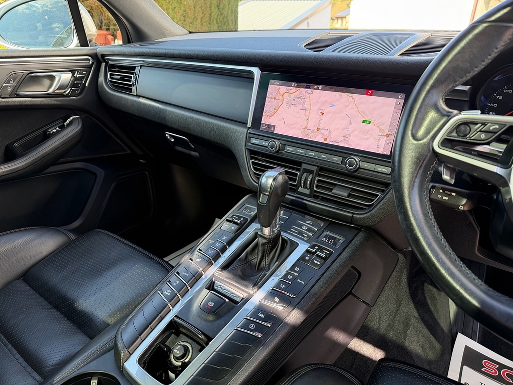 Porsche Macan T U711 Ulez LX19OVJ Silver #4