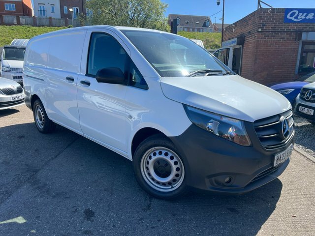 Mercedes-Benz Vito 114 Cdi Progressive G-tronic NA22WJU White #2