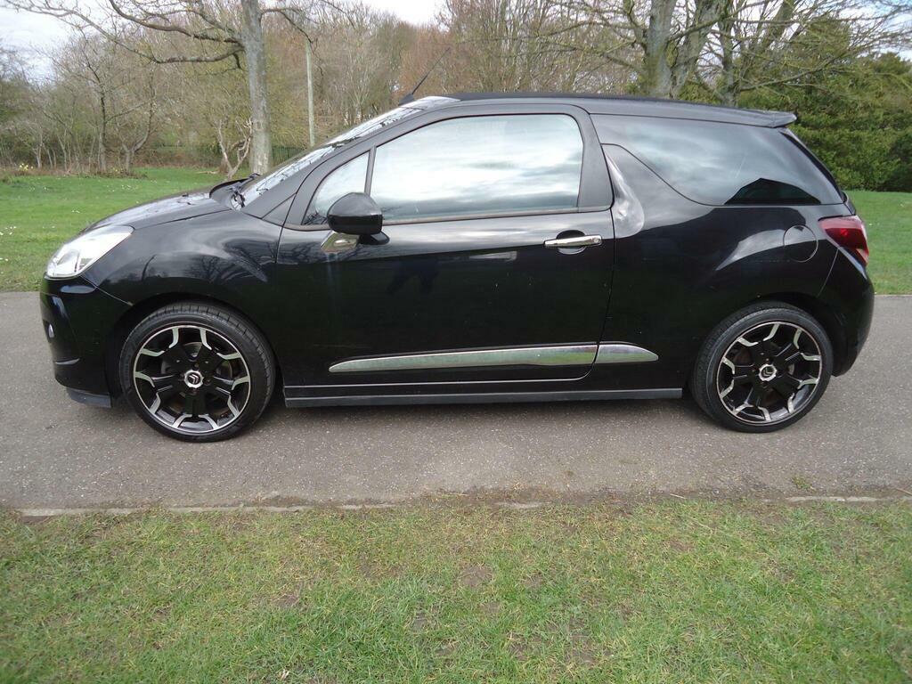 Citroen Ds3 Cabrio 1.6 E-hdi Airdream Dstyle Plus Euro 5 S S Black #2