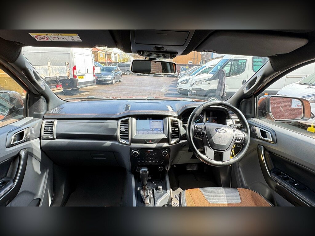 Ford Ranger 3.2 Tdci Wildtrak Pickup Double Cab Aut LN17JUY Orange #2
