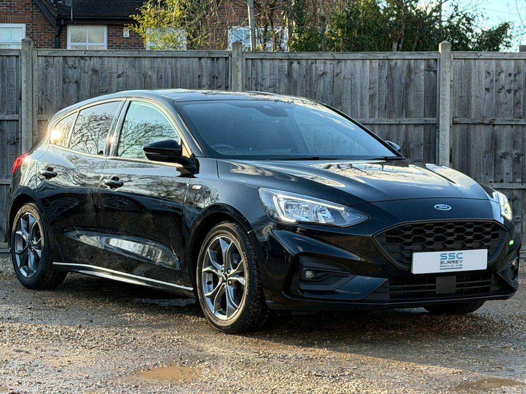 Ford Focus 1L St-line Black