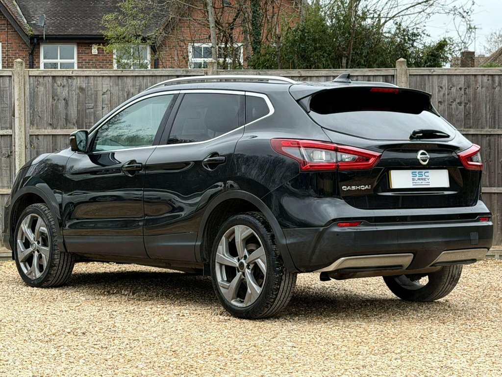 Nissan Qashqai 1.2L Tekna YE67SZX Black #4