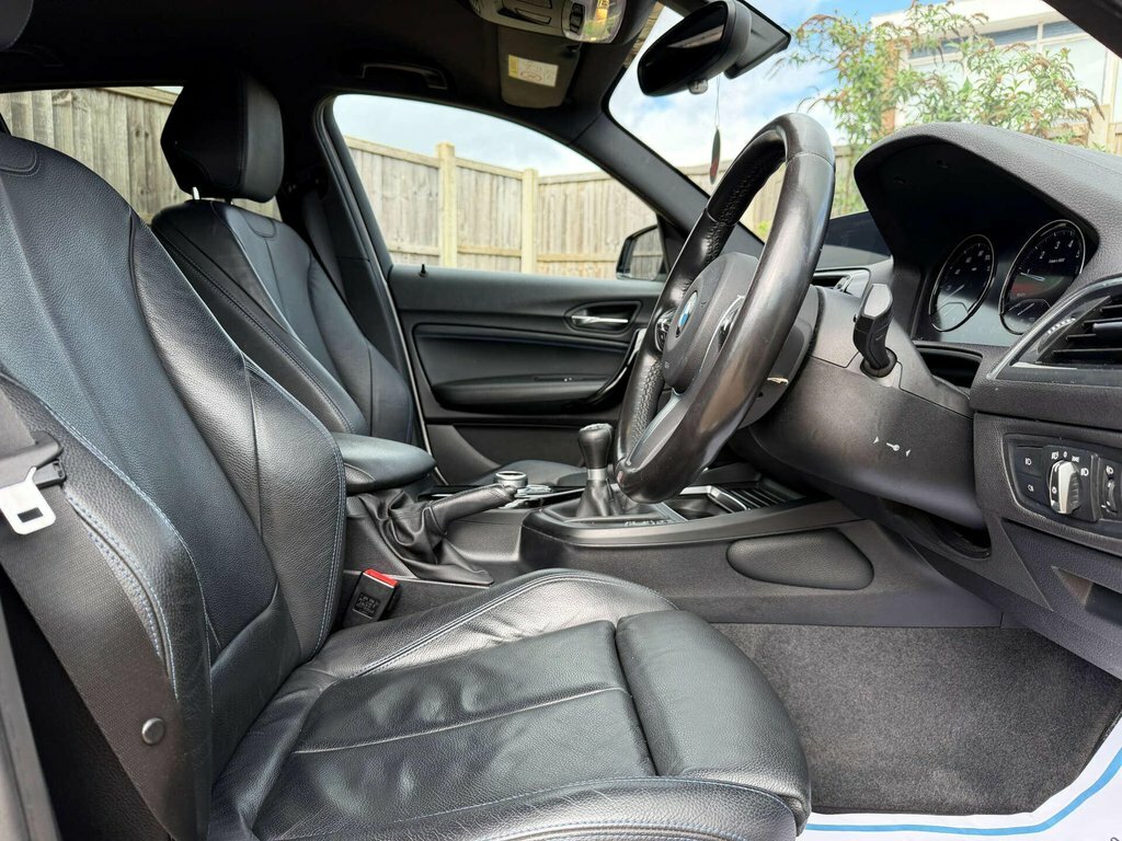 BMW 1 Series 1.5L M Sport Shadow Edition YB19KMX White #5