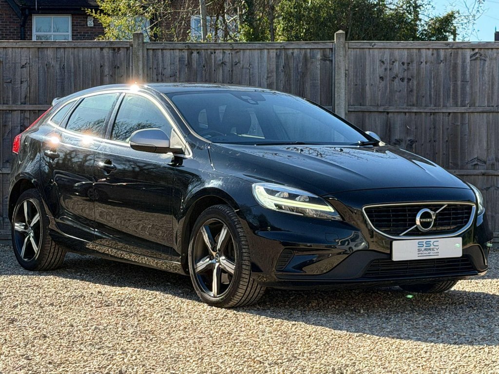 Volvo V40 1.5L R-design Black