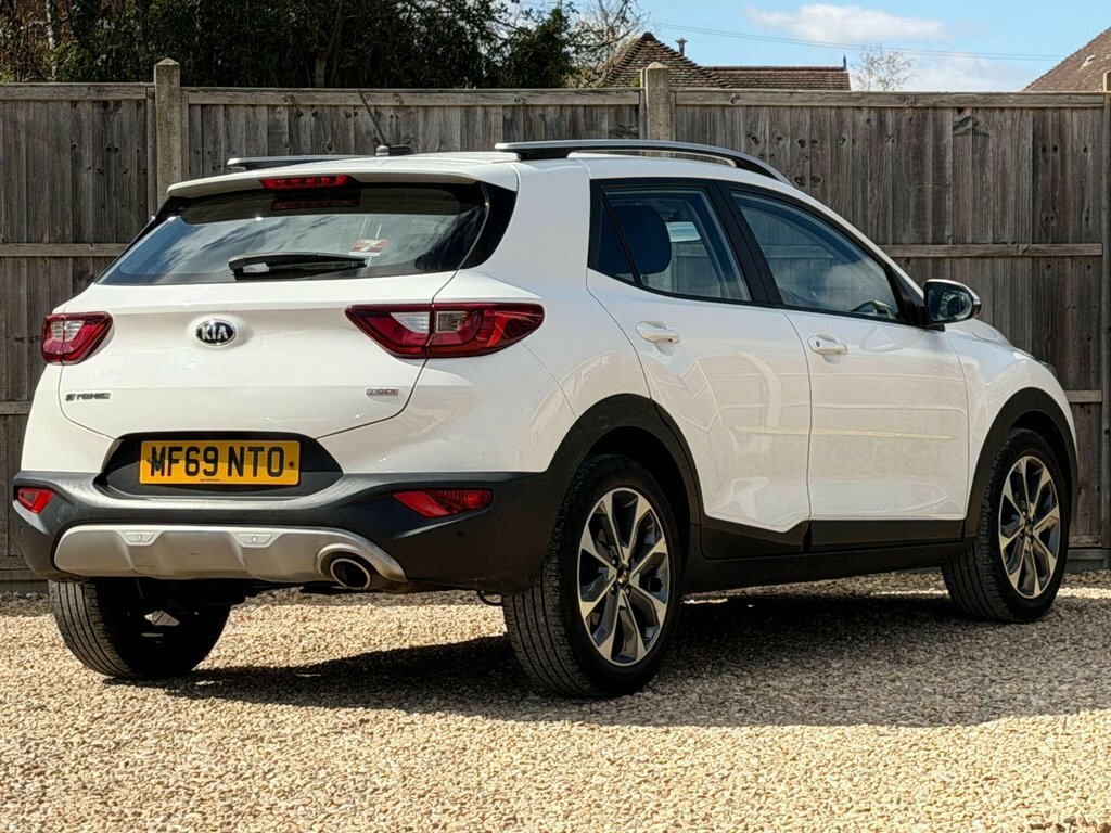 Kia Stonic 1L 2 MF69NTO White #3