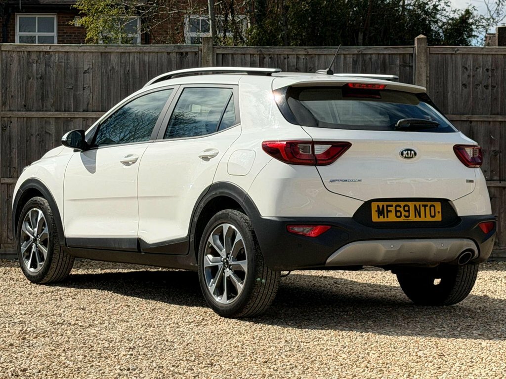 Kia Stonic 1L 2 MF69NTO White #4