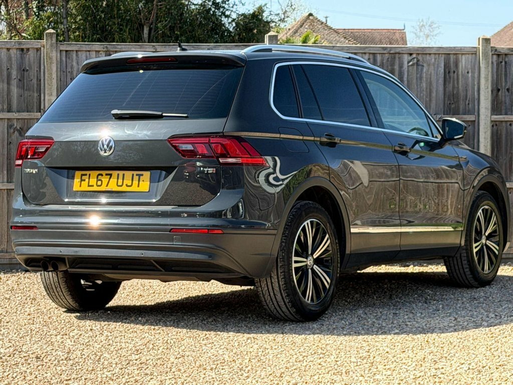 Volkswagen Tiguan 1.4L Se Navigation FL67UJT Grey #3