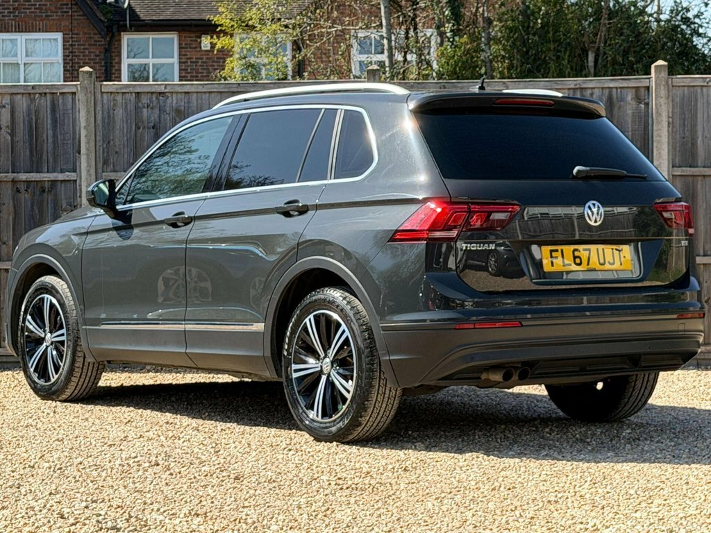 Volkswagen Tiguan 1.4L Se Navigation FL67UJT Grey #4