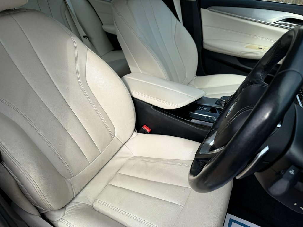 BMW 5 Series 2L Se HV68GPY Blue #5
