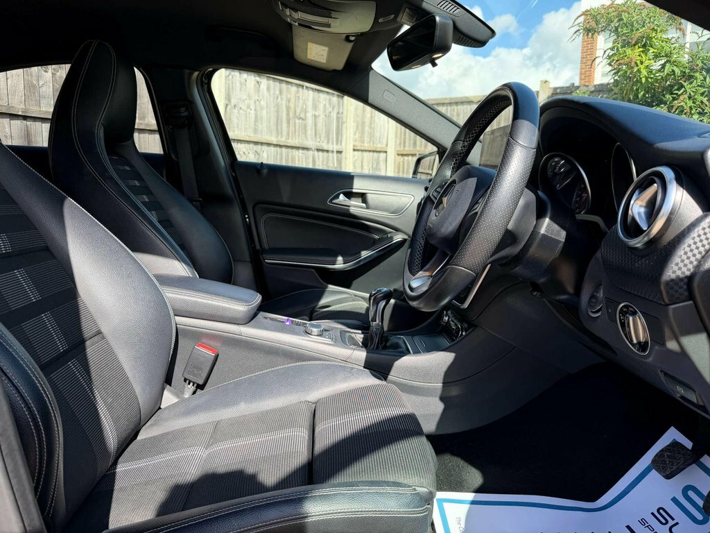 Mercedes-Benz A Class 1.6L Sport Edition YJ18UZC Black #5