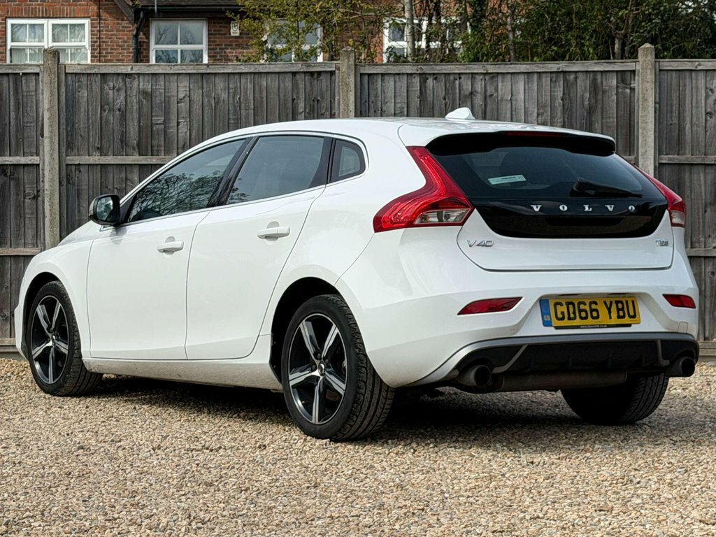 Volvo V40 2L R-design GD66YBU White #3