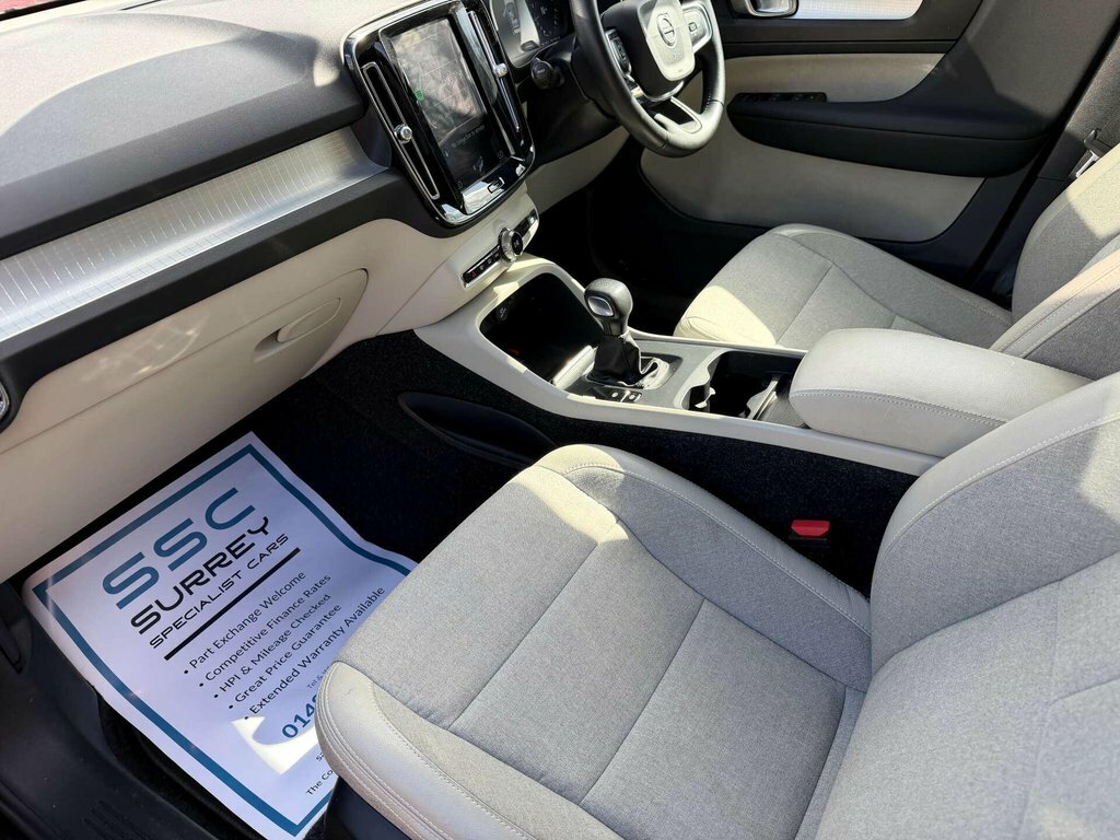 Volvo XC40 1.5L Momentum ND18FYP Black #6