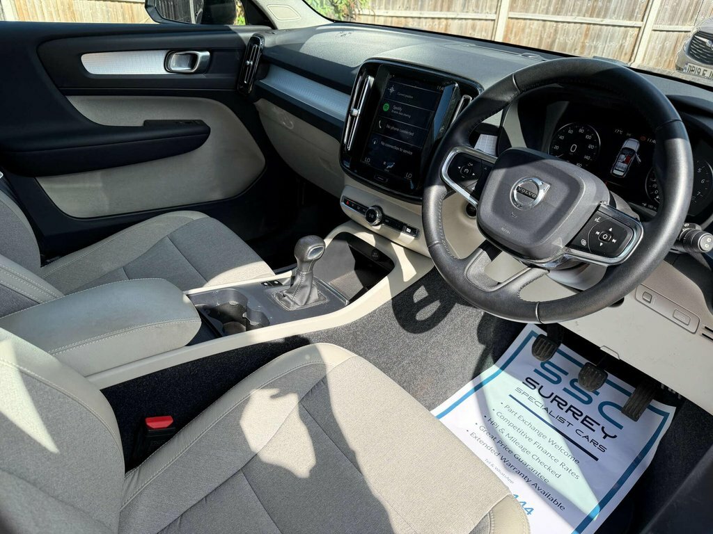 Volvo XC40 1.5L Momentum ND18FYP Black #5