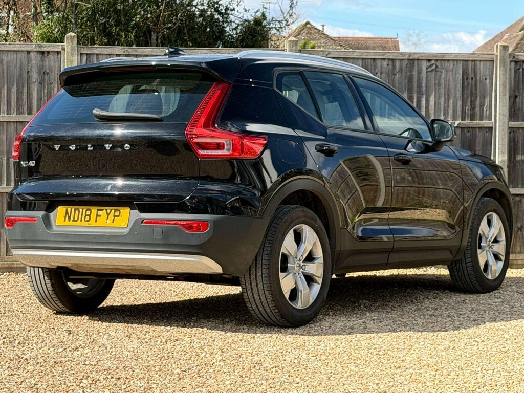 Volvo XC40 1.5L Momentum ND18FYP Black #4