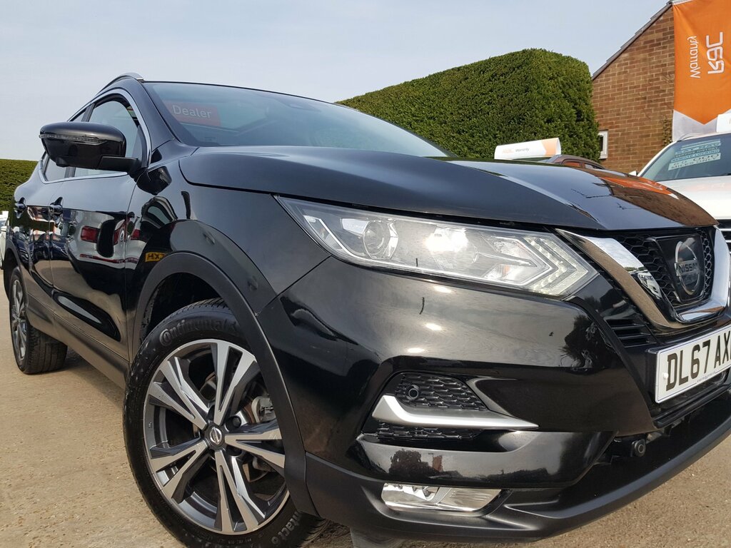 Nissan Qashqai 1.2 Dig-t N-connecta - Sat-nav Pan Roo DL67AXN Black #4