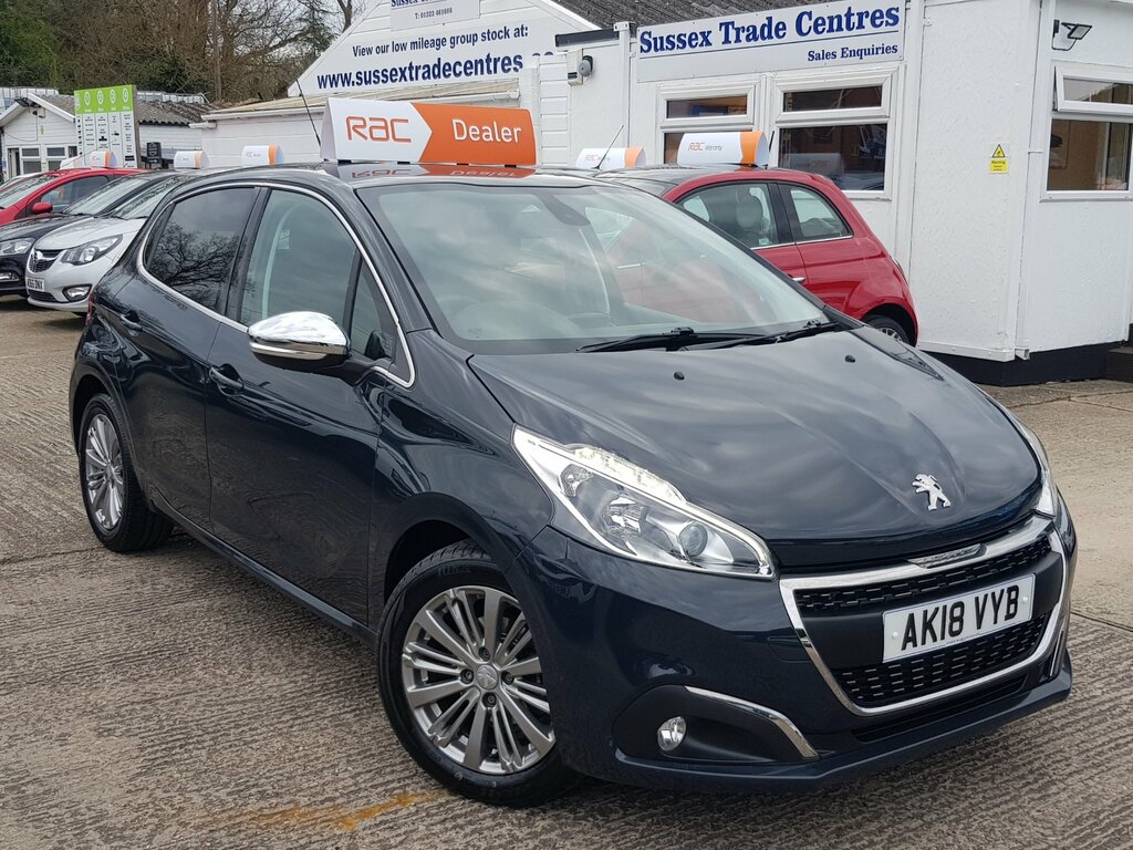 Peugeot 208 1.2 Puretech Allure - Only 29,000 Miles Grey #2
