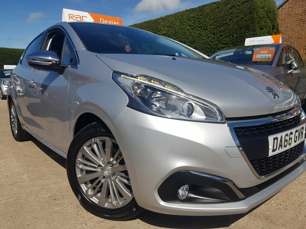 Peugeot 208 1.2 Allure - Only 16,000 Miles Low Tax Silver #3