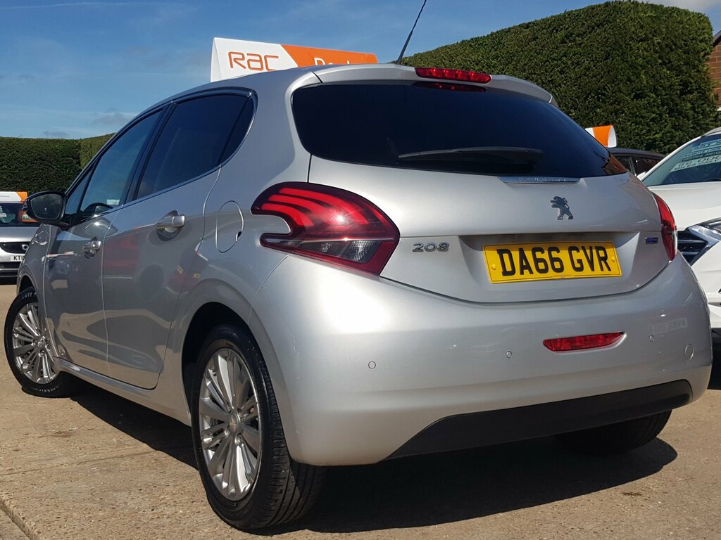 Peugeot 208 1.2 Allure - Only 16,000 Miles Low Tax Silver #6
