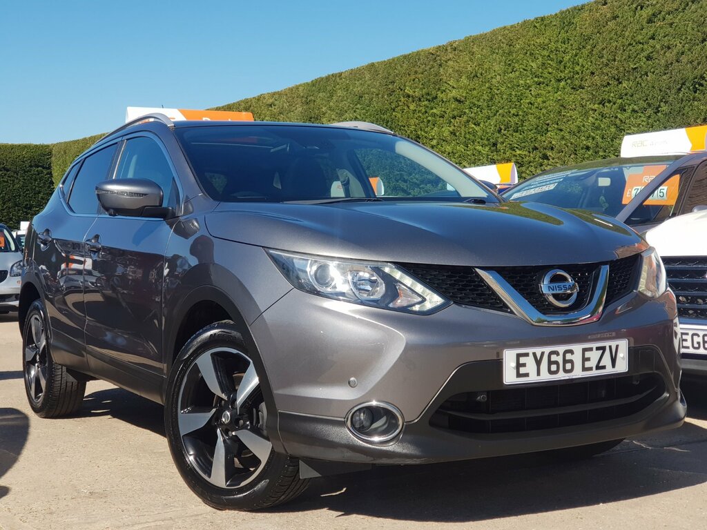 Nissan Qashqai 1.2 N-connecta - Pan-roof Sat-nav Grey #2