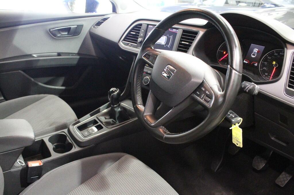 Seat Leon Hatchback 1.6 Tdi Se Dynamic Euro 6 Ss 201 LS68UAD Blue #5