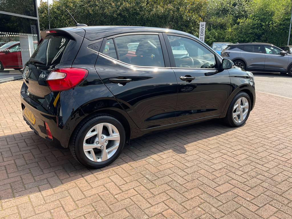 Hyundai I10 1.0 Se Connect Hatchback YR23XLZ #4