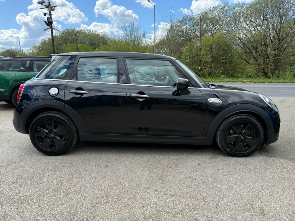 Mini Hatch 2L Cooper S Classic Black #2