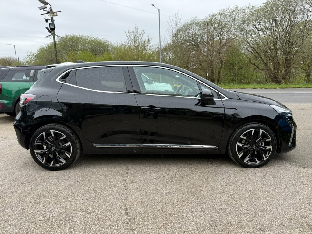 Renault Clio 1L Techno SH25KFJ Black #2