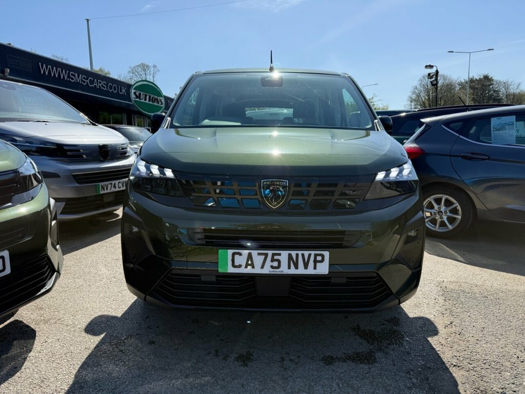 Peugeot e-Rifter Mpv Green #5