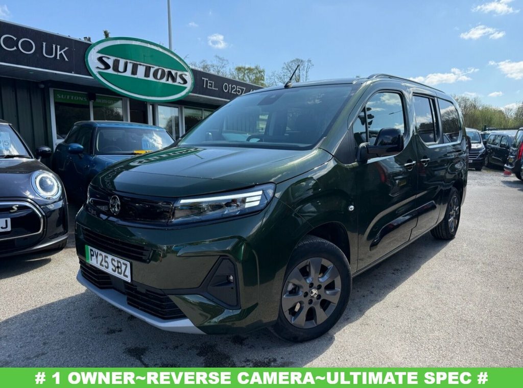 Vauxhall Combo-e Life Mpv Green