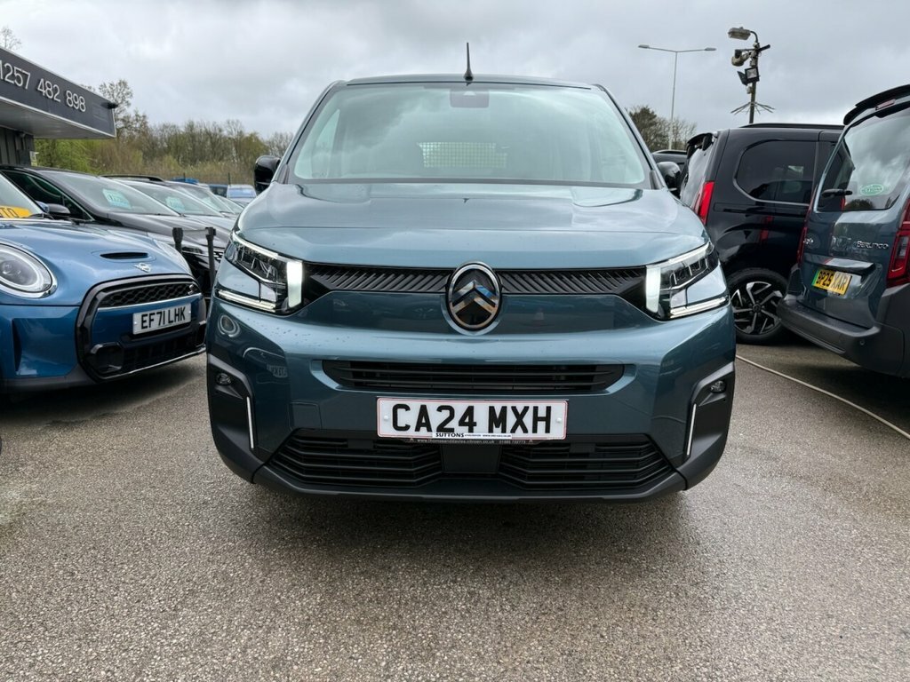 Citroen Berlingo 1.2L Plus M Blue #4