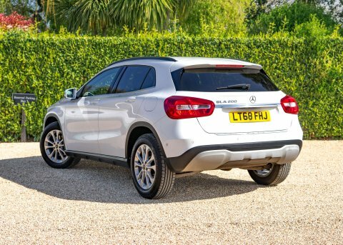 Mercedes-Benz GLA Class 1.6 Gla 200 LT68FHJ White #2
