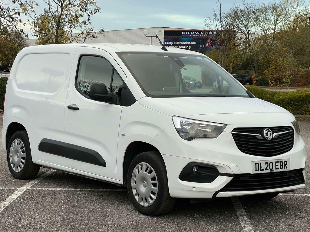 Vauxhall Combo 1.5 Turbo D 2000 Sportive L1 H1 Euro 6 Ss White
