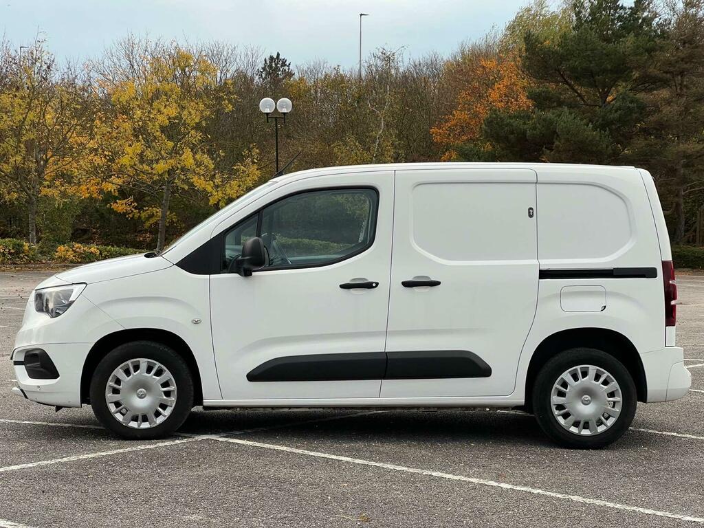 Vauxhall Combo 1.5 Turbo D 2000 Sportive L1 H1 Euro 6 Ss DL20EDR White #5
