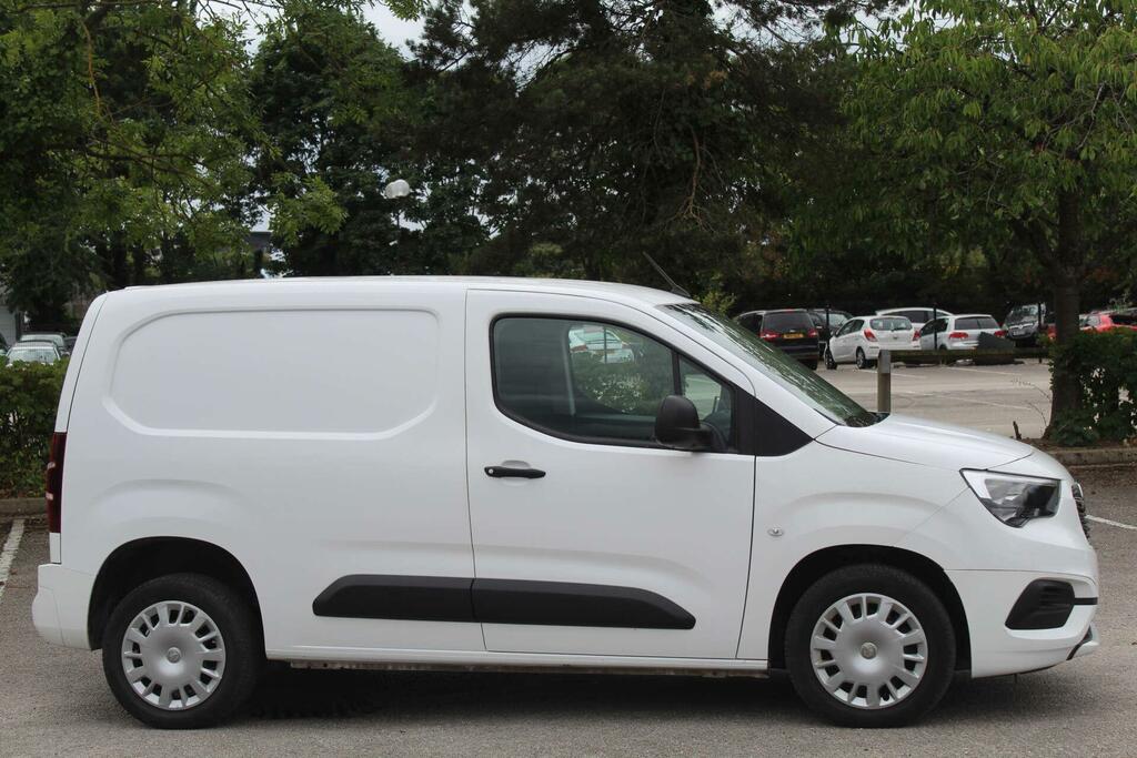 Vauxhall Combo 1.6 Turbo D 2300 Sportive L1 H1 Euro 6 Ss DL70LCY White #2