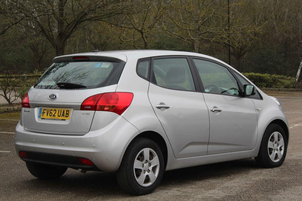 Kia Venga 1.4 Crdi 1 Euro 5 Silver #3