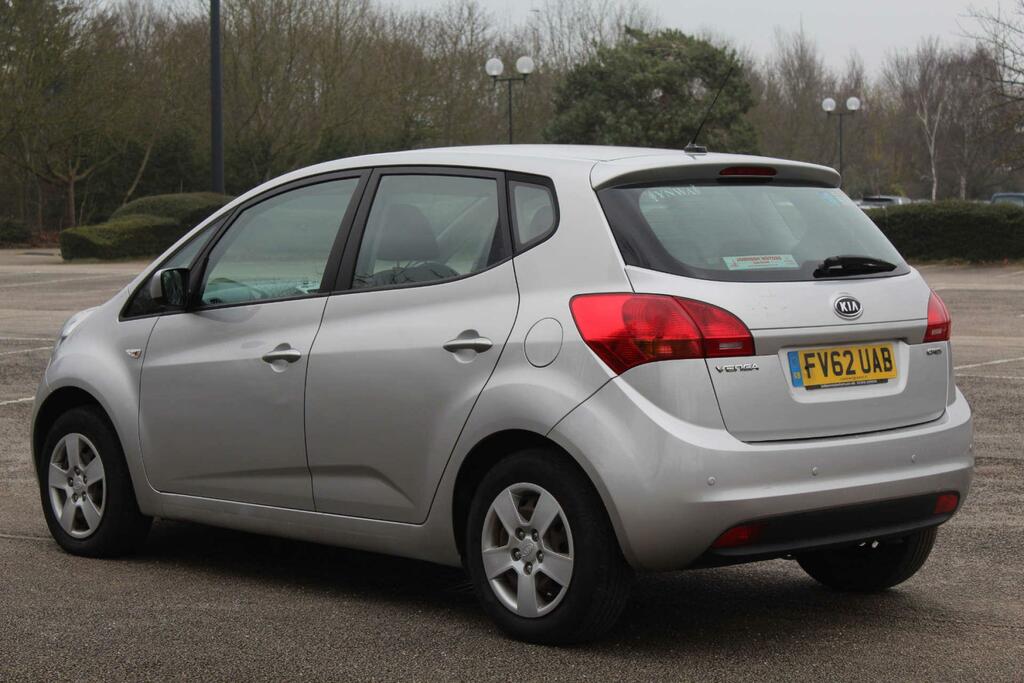 Kia Venga 1.4 Crdi 1 Euro 5 Silver #5