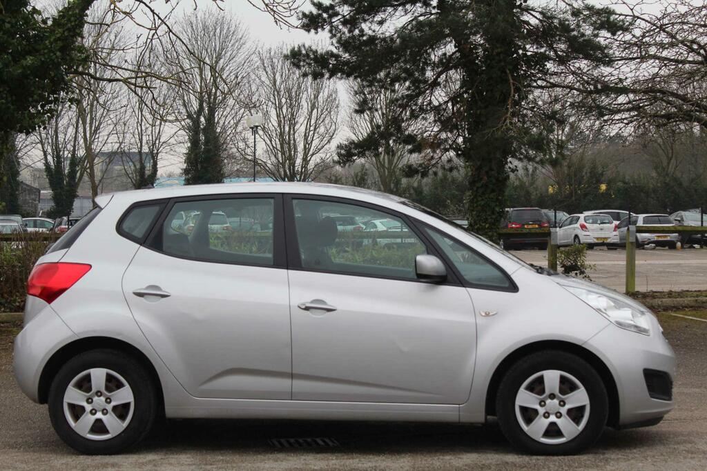 Kia Venga 1.4 Crdi 1 Euro 5 Silver #2