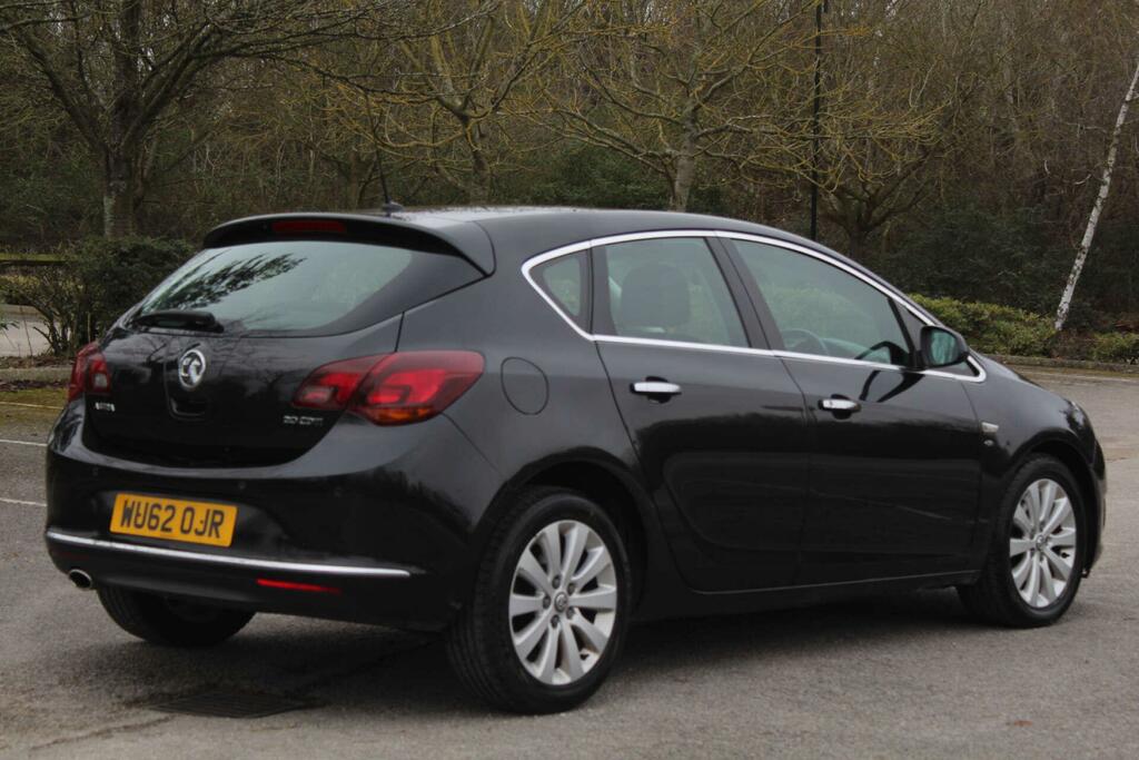 Vauxhall Astra 2.0 Cdti Ecoflex Elite Euro 5 Ss Black #3