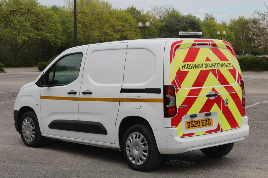 Vauxhall Combo 1.6 Turbo D 2300 Sportive L1 H1 Euro 6 Ss White #5