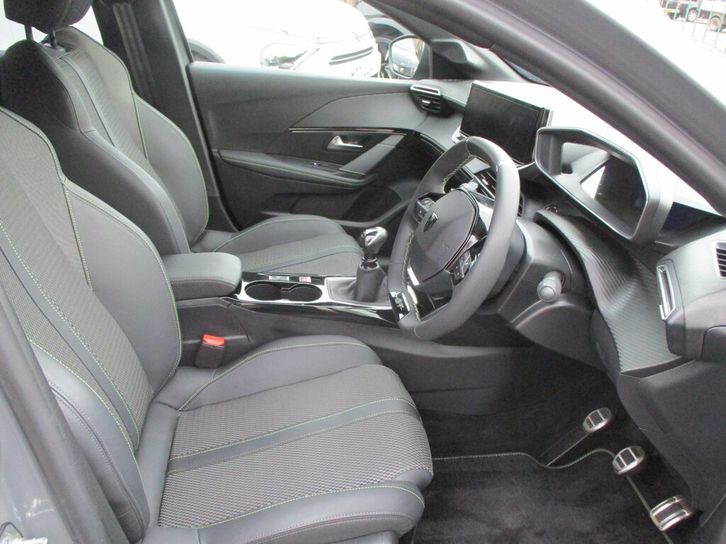 Peugeot 208 1.2 Puretech Gt Hatchback Euro 6 BG25NPK Grey #2