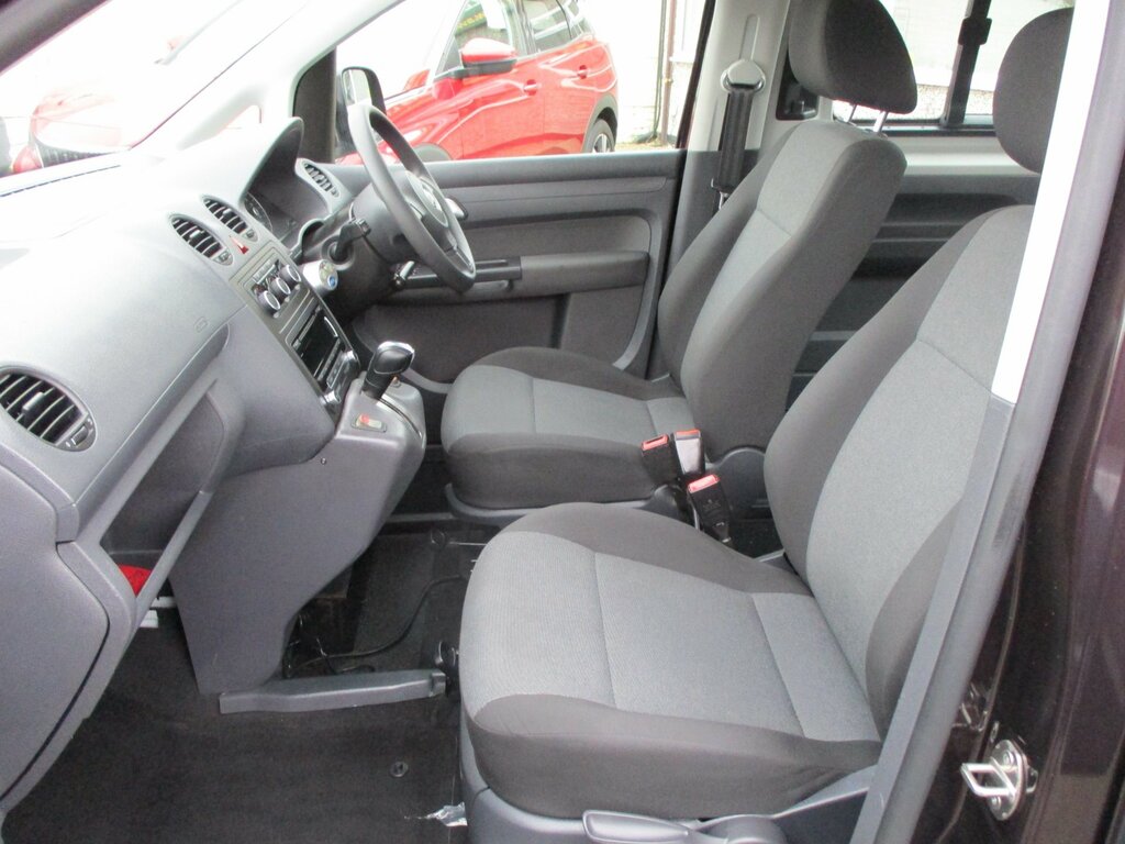 Volkswagen Caddy Life 1.6 Tdi Cr Mpv Dsg Euro 5 102 Ps Purple #4