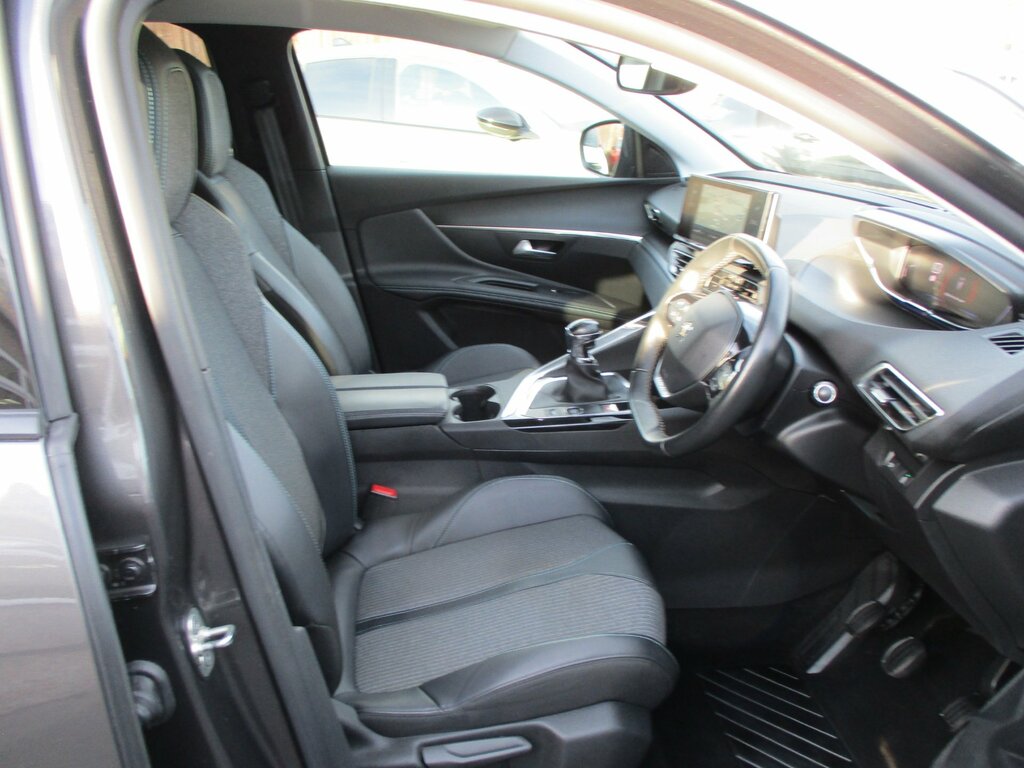 Peugeot 3008 1.5 Bluehdi Allure Suv Euro 6 S MM71FSV Grey #2