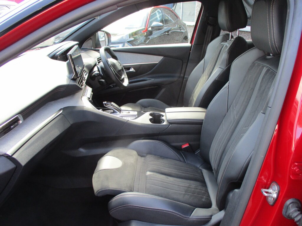 Peugeot 3008 1.2 Puretech Gt Premium Suv Eat Euro 6 CX22WNJ Red #4